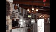 Interiors of TeePee (Image via teepeemexicanfoods.com)